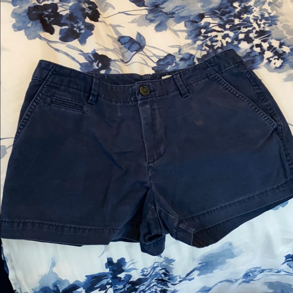 GAP Shorts Bundle - Picture 3 of 5